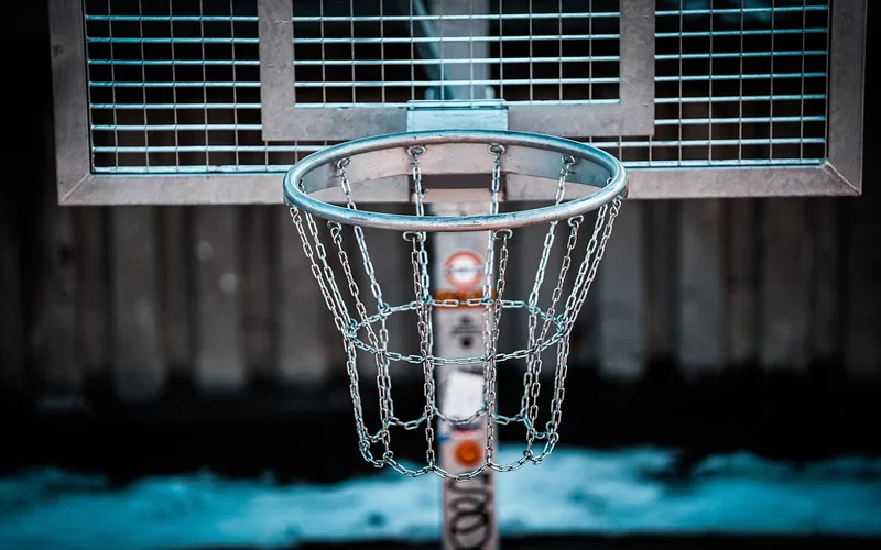 东契奇狂砍45+12+10三双，独行侠加时险胜掘金，约基奇空砍38分